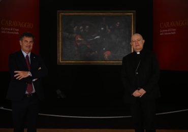 Sua Eccellenza Monsignor Andrea Bellandi, alla Mostra "Caravaggio. La presa di Cristo"